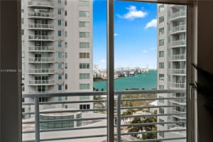 234 Ne 3rd St 1704, Miami