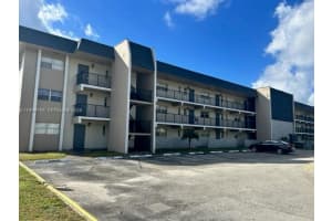 7910 N Colony Cir N 204, Tamarac