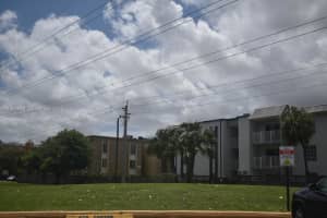 5231 Geneva Way 204, Doral