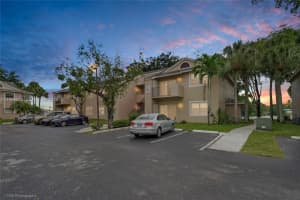 1851 Nw 96th Ter 6k, Pembroke Pines