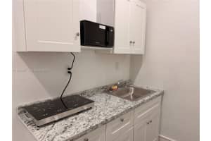 2804 Nw 7th Ct 2804, Fort Lauderdale