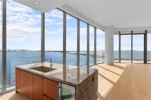 175 Se 25th Rd 1501, Miami