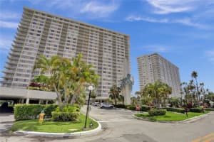 300 Bayview Dr Ph10, Sunny Isles Beach