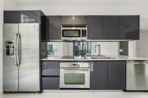 31 Se 6 St 2201, Miami