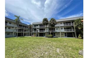 250 Layne Blvd 204, Hallandale Beach