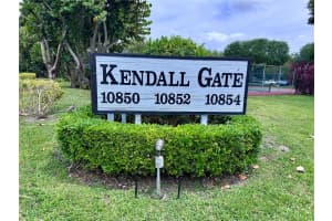 10850 N Kendall Dr 414, Miami