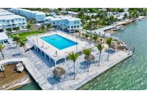 10877 Overseas Hwy 26a, Marathon