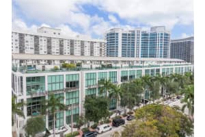 6000 Collins Ave 527, Miami Beach