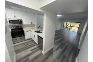 10317 Nw 9th St. Cir. 202, Miami 10317 Nw 9th St. Cir. 202, Miami