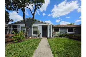 7959 Nw 41st Ct, Sunrise