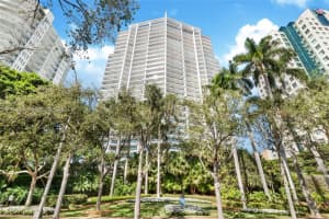 2627 S Bayshore Dr 906, Miami