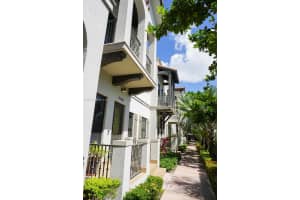 5186 Nw 83rd Ct 5186, Doral