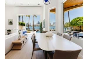 3916 Island Estates Dr, Aventura