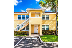 10176 Twin Lakes Dr 13-c, Coral Springs