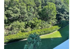 15051 Royal Oaks Ln 601, North Miami