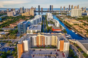 2775 Ne 187th St 509, Aventura