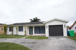 4290 Nw 120th Way, Sunrise