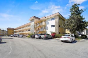 5121 W Oakland Park Blvd 109, Lauderdale Lakes