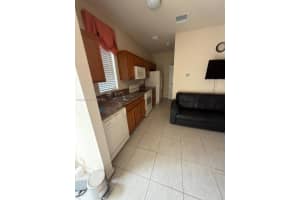 16961 Sw 90th Ter Studio, Miami