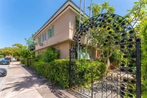 28 Almeria Ave 4, Coral Gables 28 Almeria Ave 4, Coral Gables