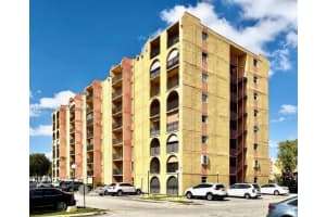 4717 Nw 7th St 705-10, Miami