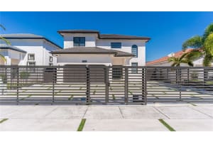 15817 Sw 138th Ter, Miami