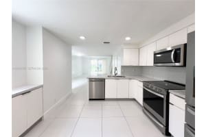 1524 Coronado Rd, Weston