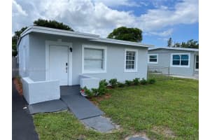 2726 Nw 4th Ct, Pompano Beach