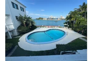10281 E Bay Harbor Dr C2, Bay Harbor Islands