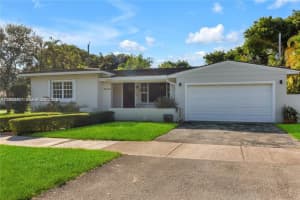 4930 Riviera Dr 0, Coral Gables