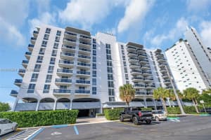 7928 West Dr 802, North Bay Village