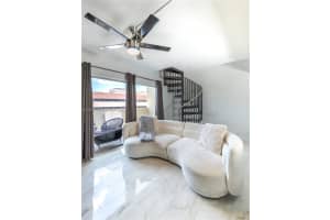 300 Nw 42nd Ave 610, Miami