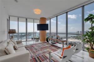 1100 Biscayne Blvd 3901, Miami
