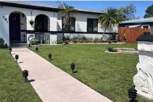 581 Nw 185th St 0, Miami Gardens