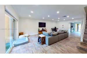 13731 Sw 84th St C-11, Miami