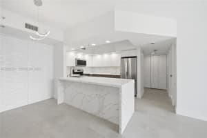 110 N Federal Hwy 1401, Fort Lauderdale