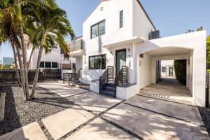 7910 Byron Ave 1 Abundance, Miami Beach