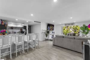 13700 Sw 62nd St 244, Miami