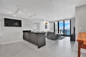 1010 Brickell Ave 2902, Miami
