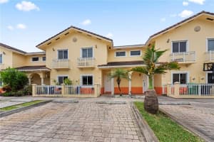 7452 Nw 178th St, Hialeah