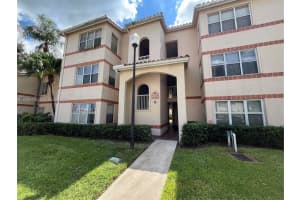 3390 N Pinewalk Dr N 1021, Margate