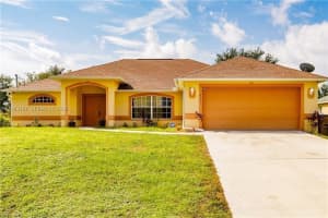 2611 65 St, Lehigh Acres