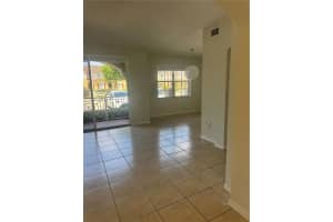 8826 W Flagler St 102, Miami