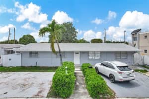 2650 W 8th Ave, Hialeah