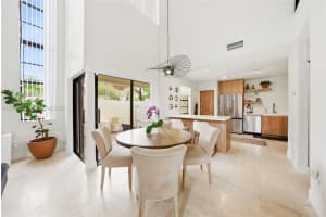 327 Ives Dairy Rd 327-05, Miami 327 Ives Dairy Rd 327-05, Miami