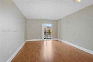 10 Aragon Ave 818, Coral Gables