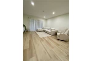 1200 Tallwood Ave 302, Hollywood