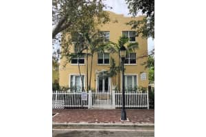 843 Sw 13th Ave 202, Miami