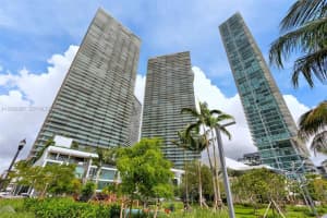 650 Ne 32nd St 4505, Miami