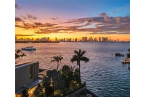 1649 W 22nd St, Miami Beach